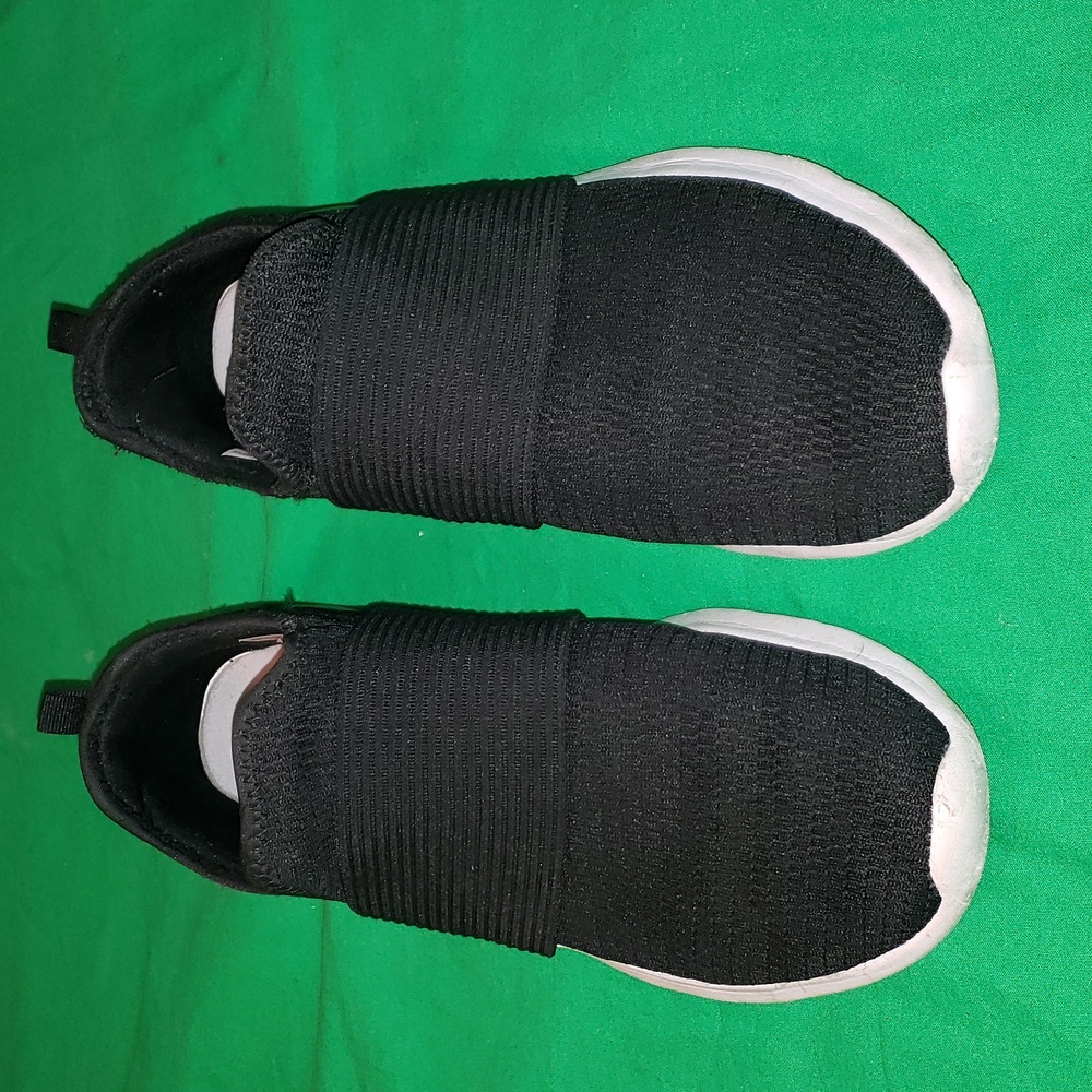 Athletic Works Memory Foam Shoes Size 8.5 W Black